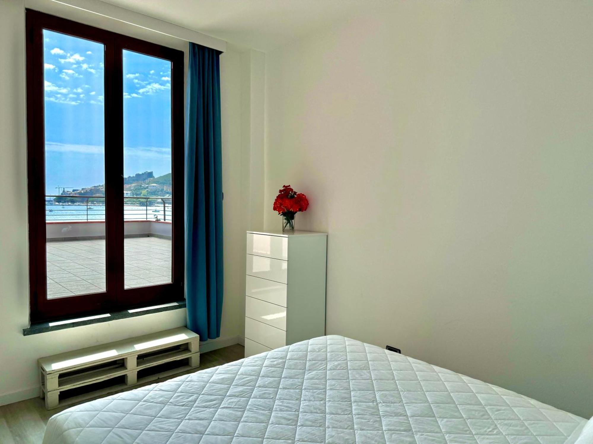 Mirage Rooms & Apartments Porto Venere Bagian luar foto