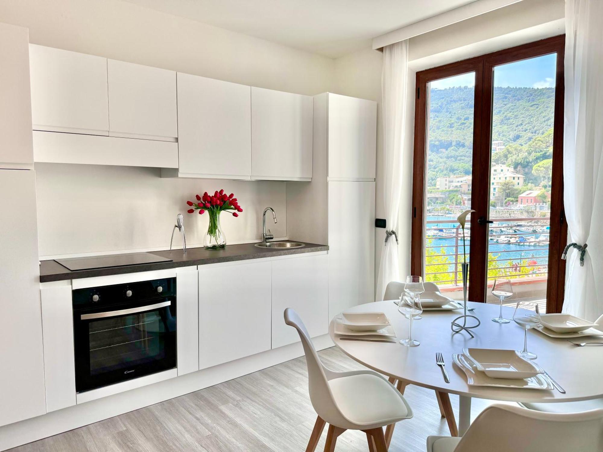 Mirage Rooms & Apartments Porto Venere Bagian luar foto