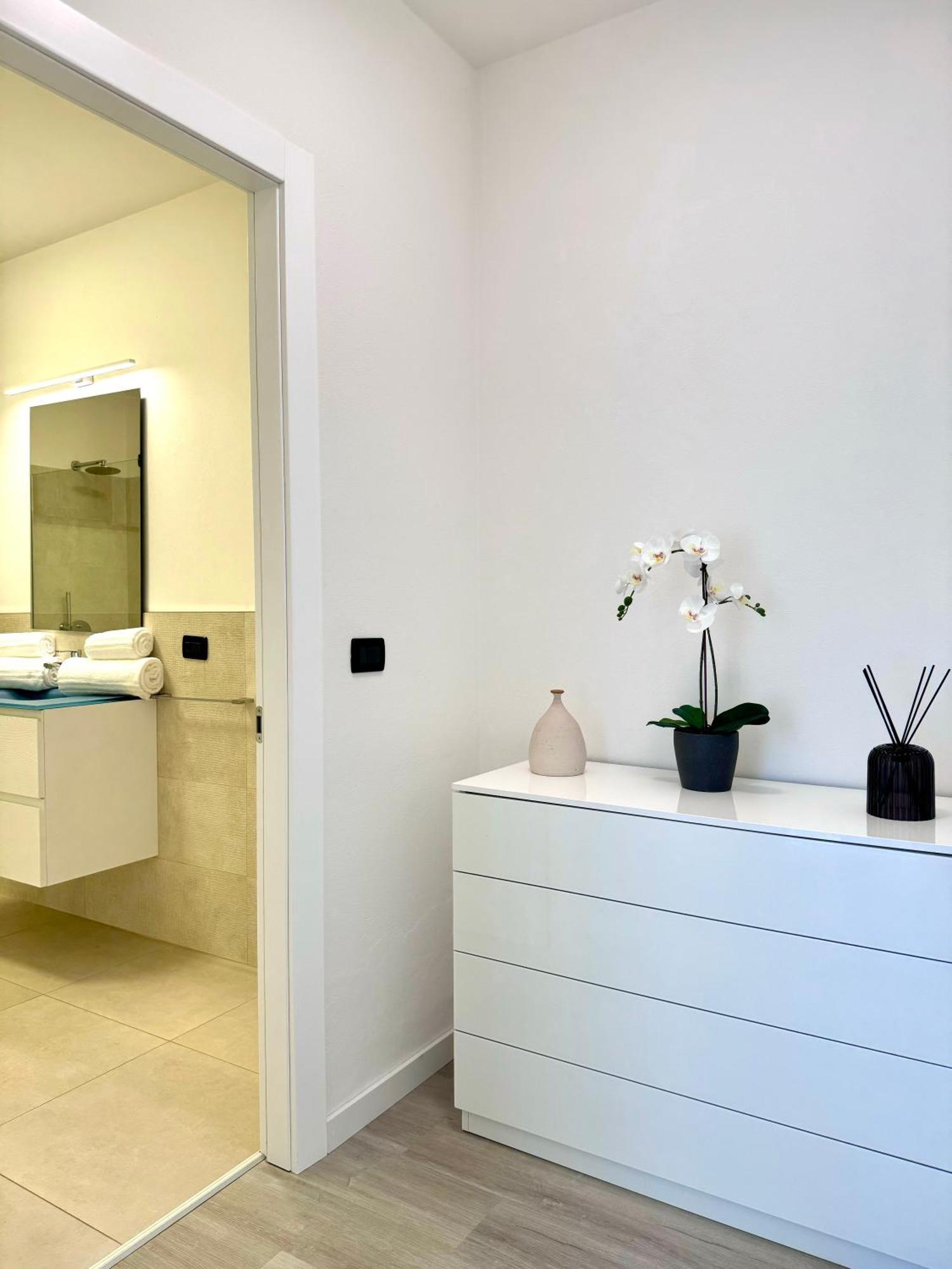 Mirage Rooms & Apartments Porto Venere Bagian luar foto