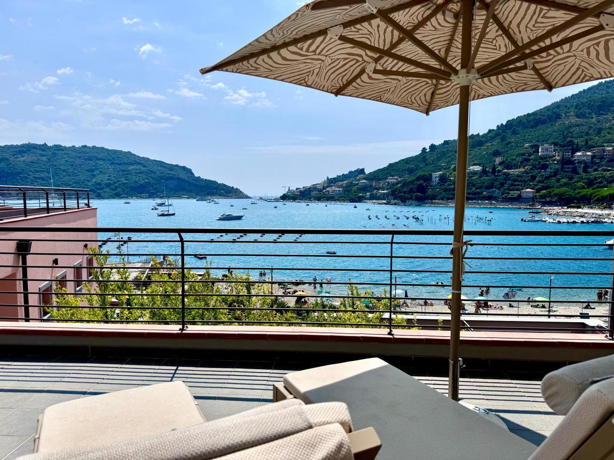 Mirage Rooms & Apartments Porto Venere Bagian luar foto